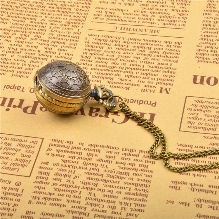 Small Pocket Watch Necklace Flip Cover Cute Style Unisex Quartz Watch