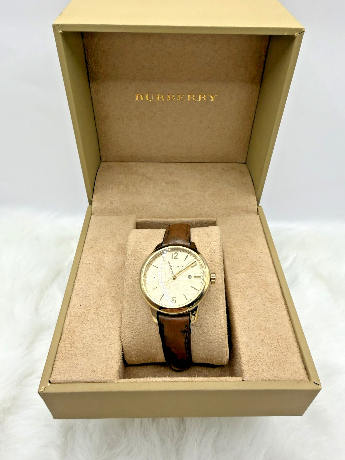 Burberry BU10101 The Classic Tan Gold Tone Steel 32 mm Women’s Watch W/Box