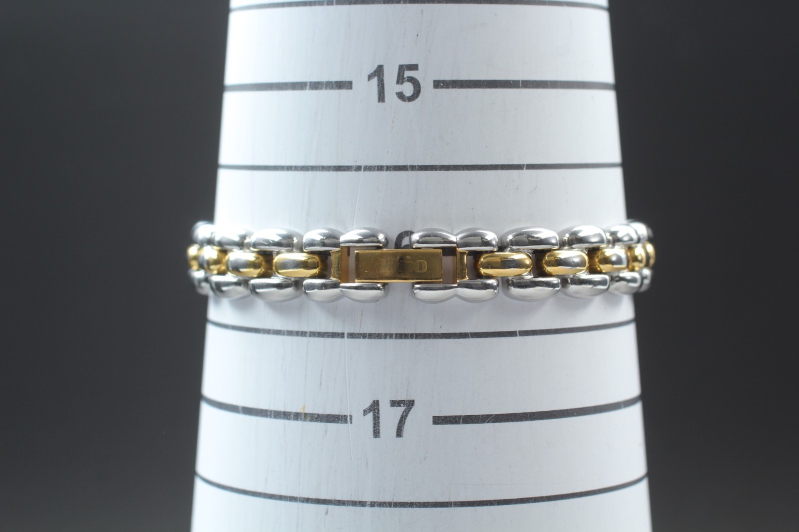 [ Near MINT ] RADO Florence 153.3650.2 Oval 2P Diamond Women Quartz Watch JAPAN