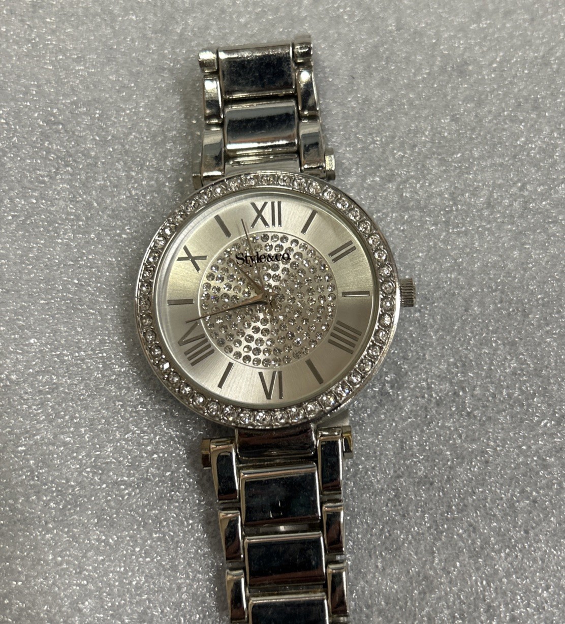 Vintage Style & Co. Gemmed Ladies watch – Needs battery