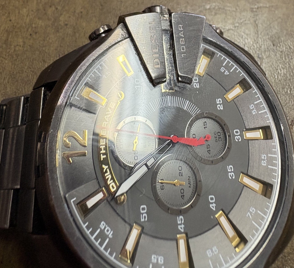 Diesel 10 Bar Mega Chief Gunmetal Gray Dial Men’s 51mm Watch (Working)