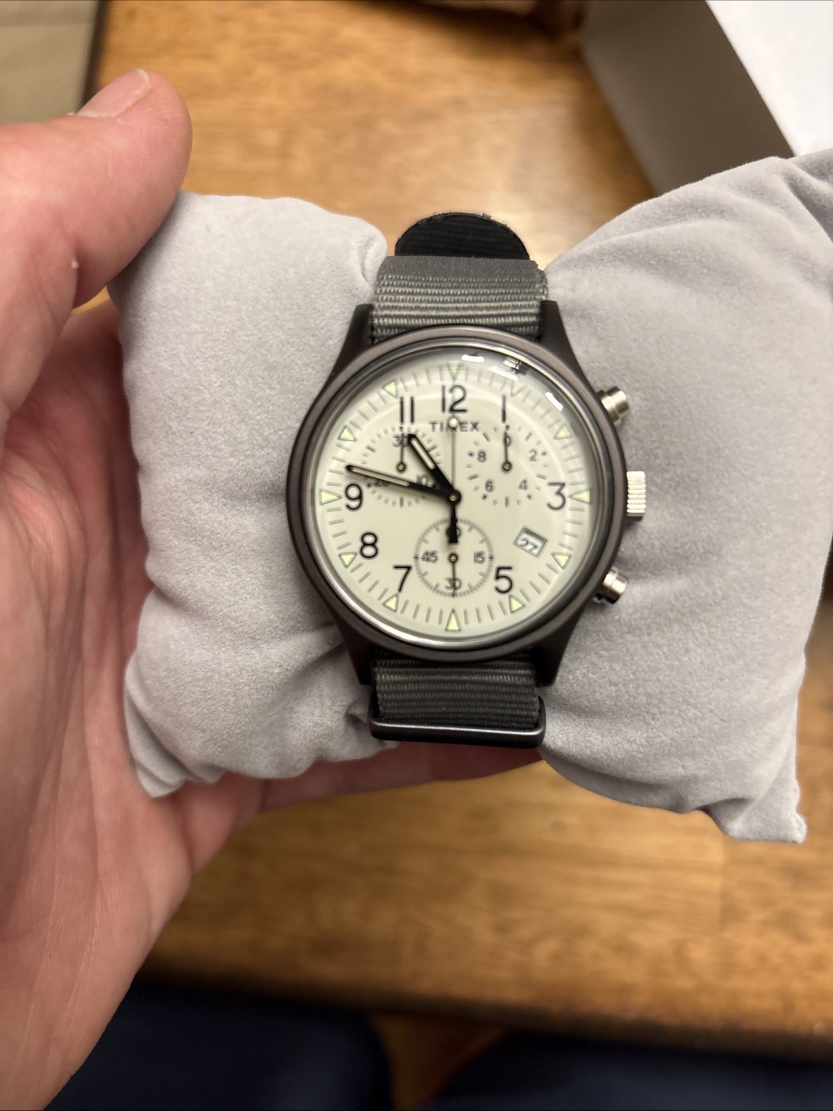 Timex Chronograph Quartz Watch White Dial Gray NATO Strap w/ Original Box Runs