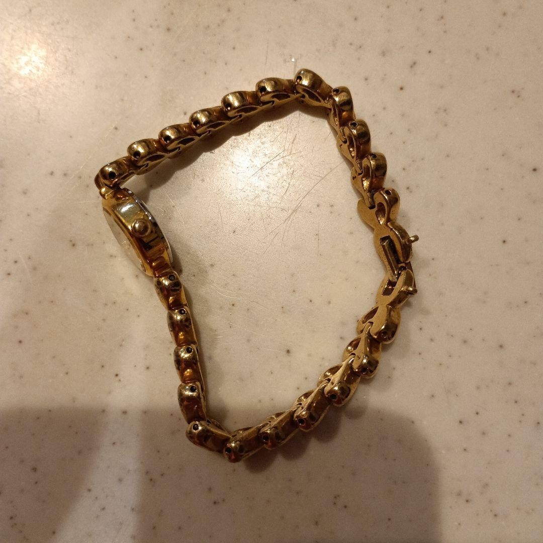 33 Gold Heart Link Quartz Watch