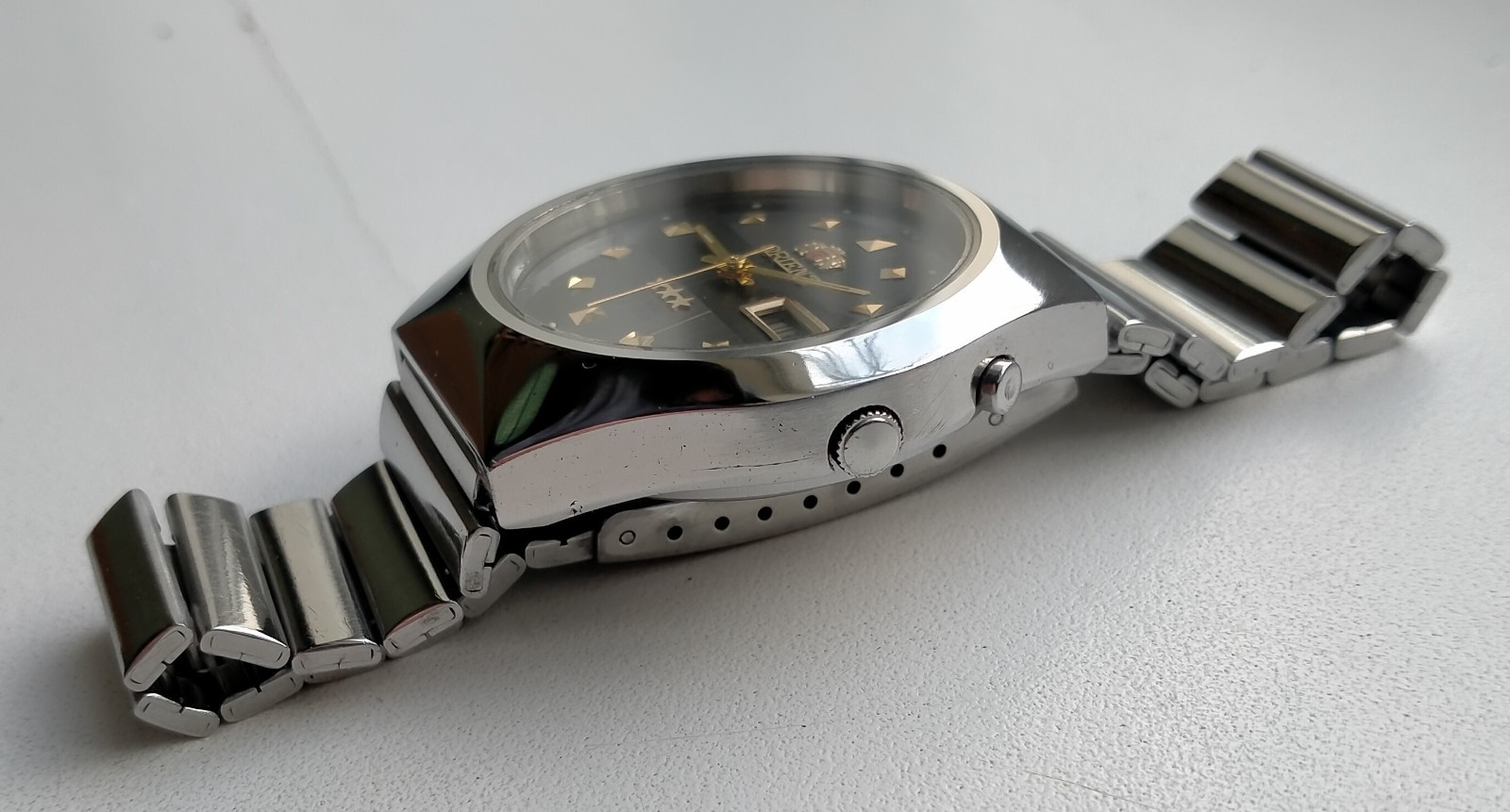 Orient 3 Star Automatic Model OS469COO8C Vintage Original Japan Watch 1990s