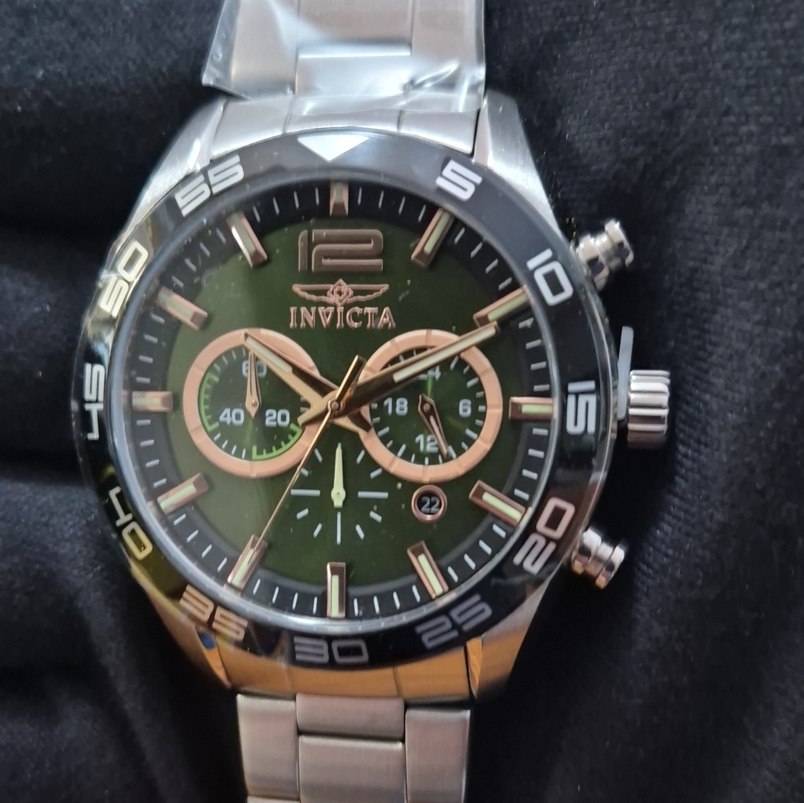 Invicta Speedway Dynamite Men’s Quartz Chrono 46.5mm Red Dial SS Bracelet w/ Box