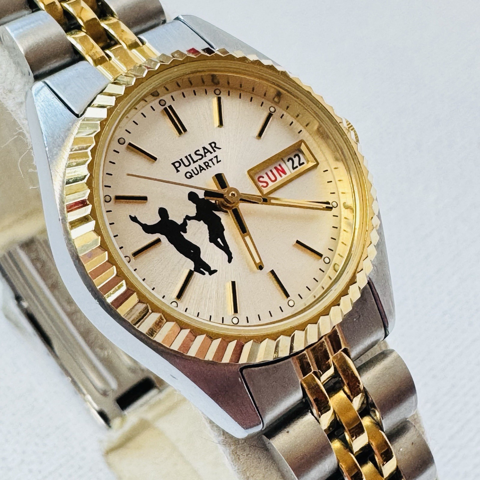 Vintage Seiko Pulsar Women’s President Day/Date Watch Silver Gold V783-X003