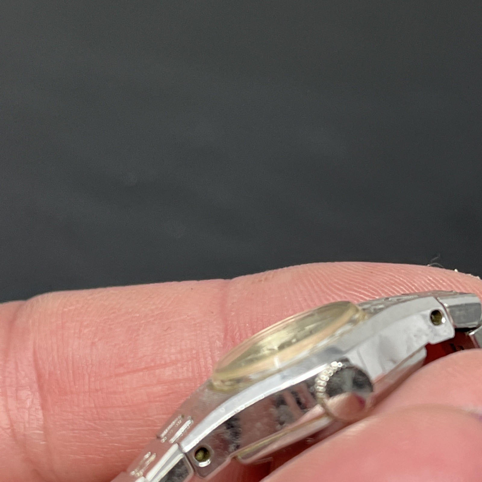 Vintage Seiko Womens Watch 17mm White Dial Silver Tone 11-0639 Manual Wind