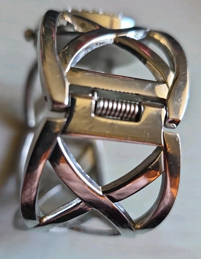 Silver Celtic Knot Studio Time Bangle Watch Crystal Rhinestone Bezel Case Used