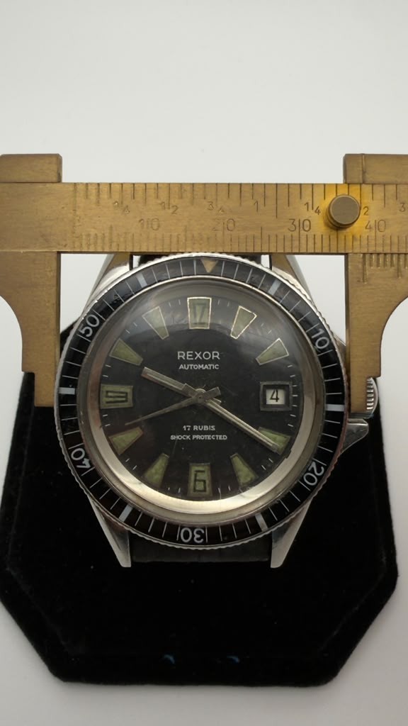 Vintage Rexor Skin Diver Bakelite Bezel Swiss automaric Watch Rare 1960s