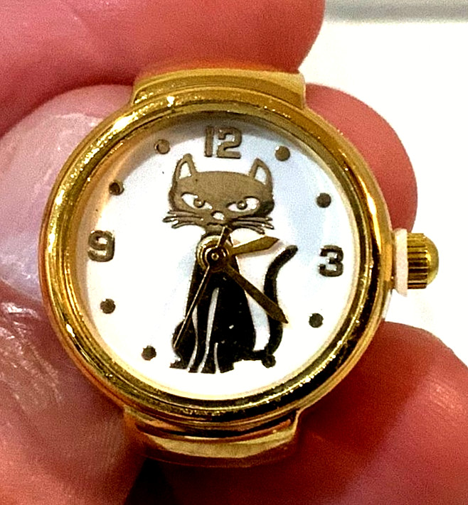 Golden Cat Quartz *Ring Watch*