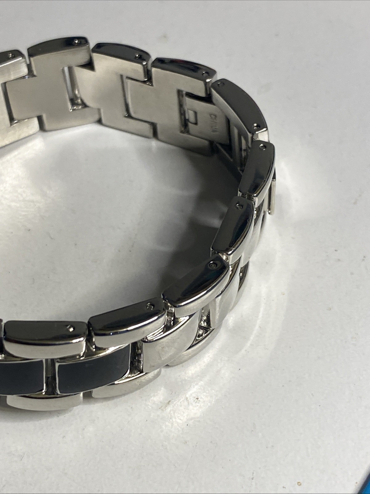 Bora Unisex Black & Silver Tone New Battery Mother of Pearl Face