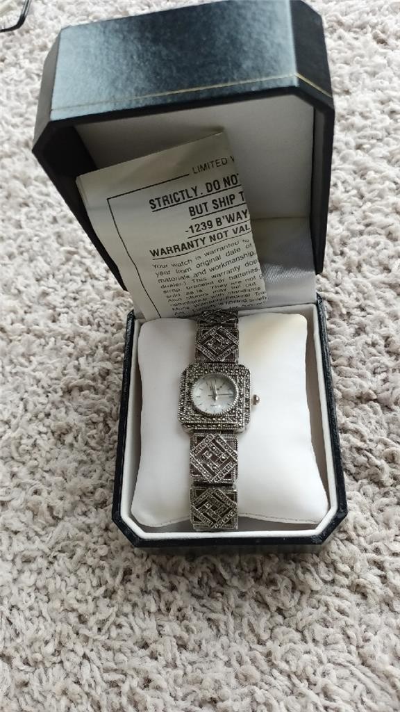 New Vivani Marcasite Bracelet Women’s Quartz Watch NIB Silver Tone HSN 1990s
