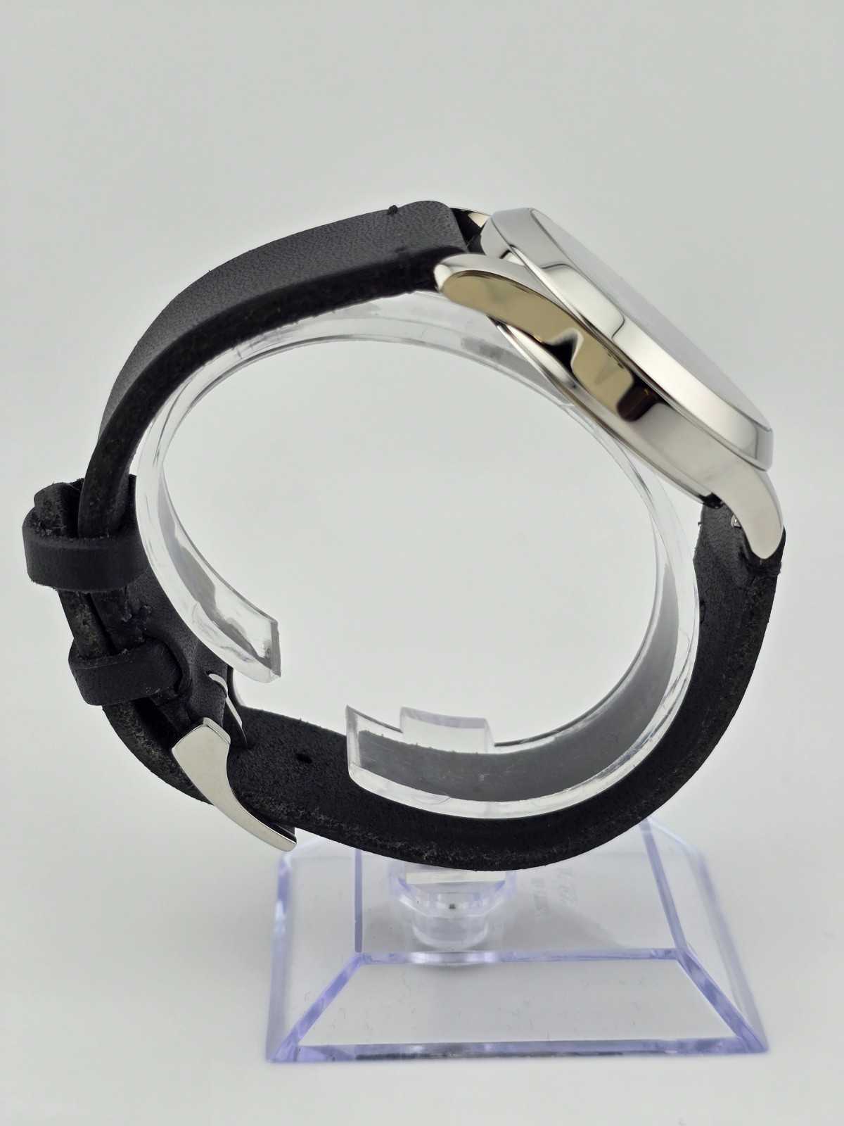 Gucci Men’s G-Timeless Bee Dial Leather Strap Watch – YA1264149 ($950 MSRP)