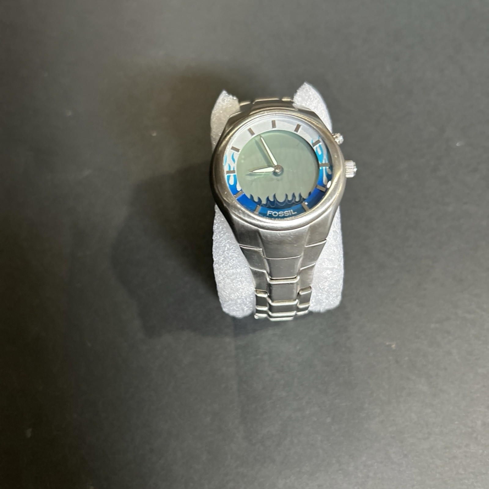 Fossil Big Tic JR-8222 Blue Flame Animated Dial Watch case number 300403 Works!