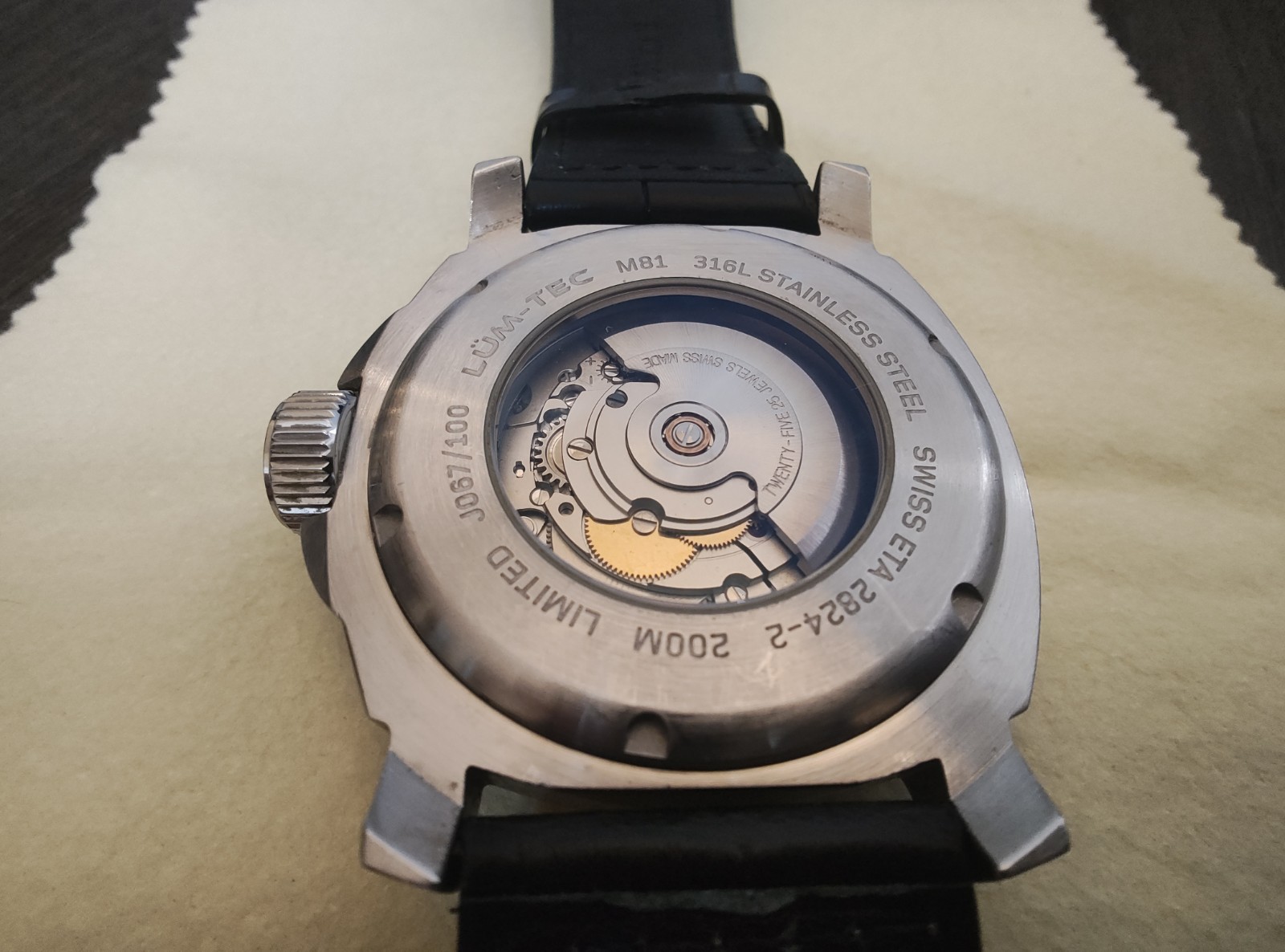 Lum-tec M81 Men’s Watch Limited Edition Sapphire Crystal, 200 M Water Resistance