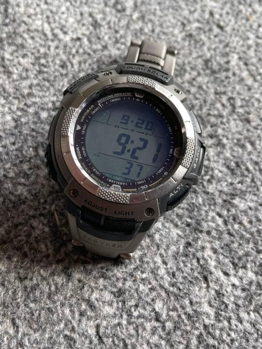 CASIO Pro Trek Titanium – Easy to Read