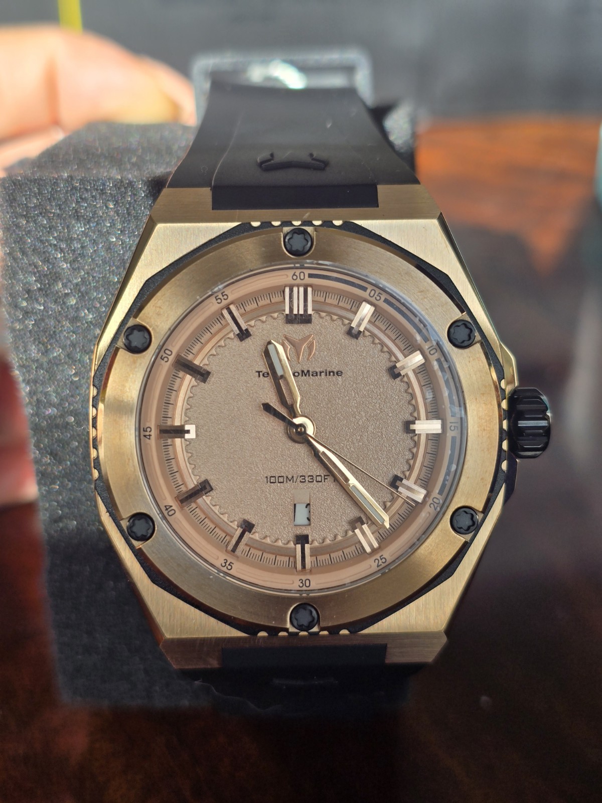 Technomarine Men’s Watch Coral Legacy Quartz Rose Gold Dial Strap Date TM-416065