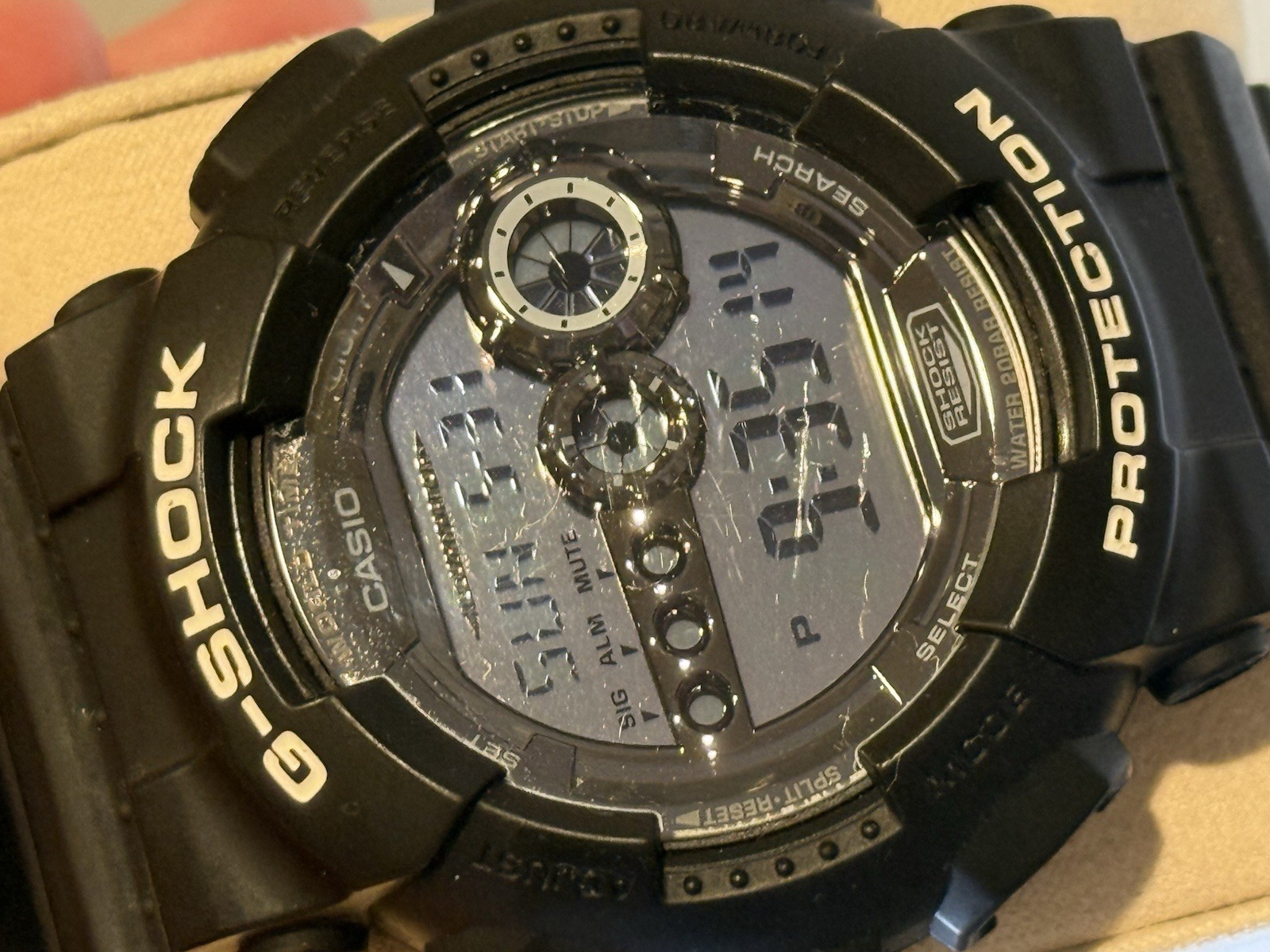 Casio G-Shock GD-100BW Black/Mirror digital quartz watch