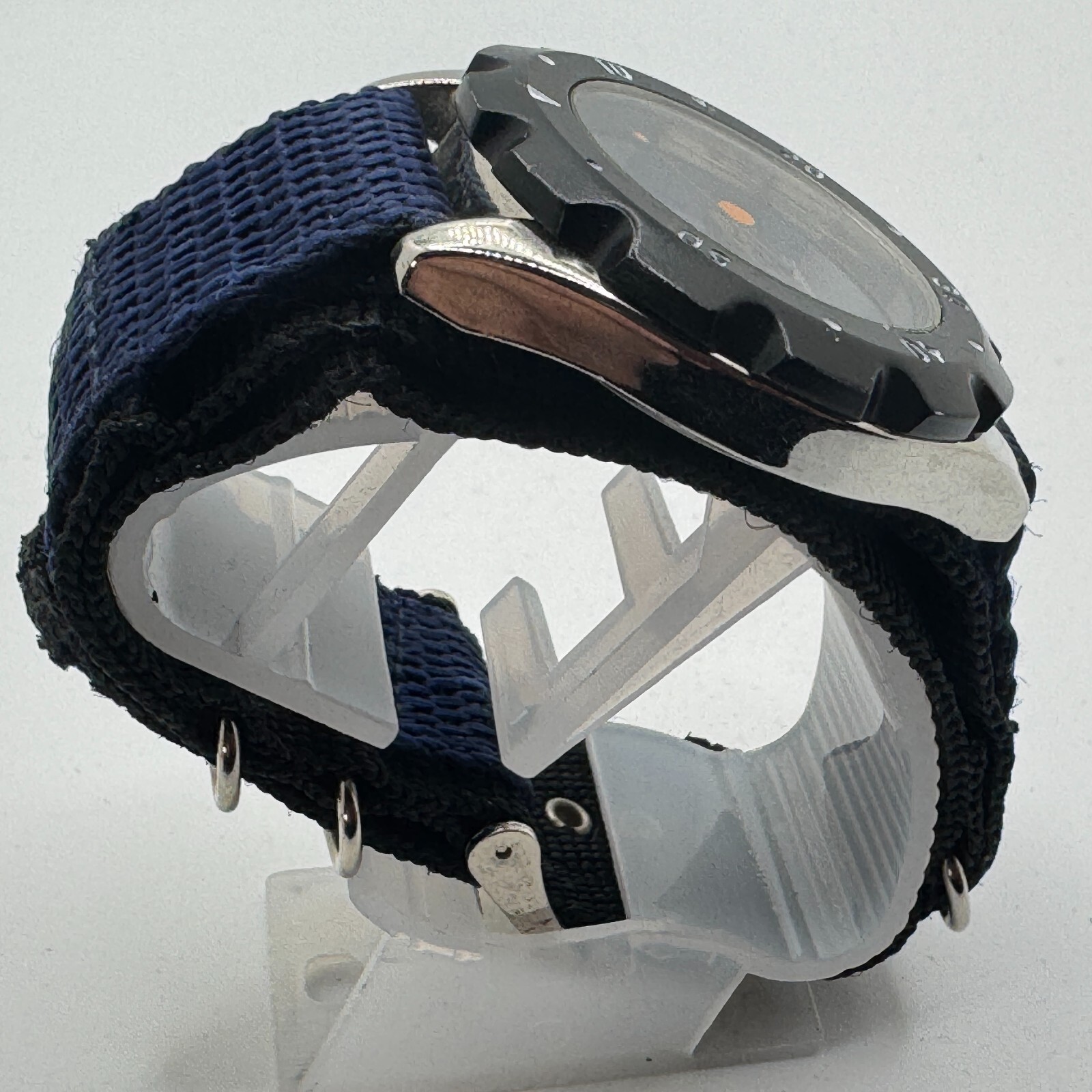 Vintage Fixed Bezel Quartz Watch Unisex Silver Faux Nylon Band Analog New Batter
