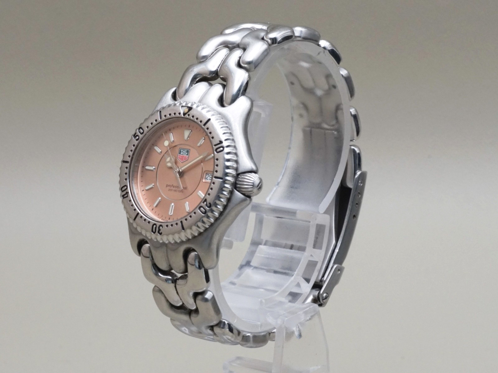 TAG Heuer Sel WG131D Professional Pink Dial Vintage Quartz Women’s Watch 28mm