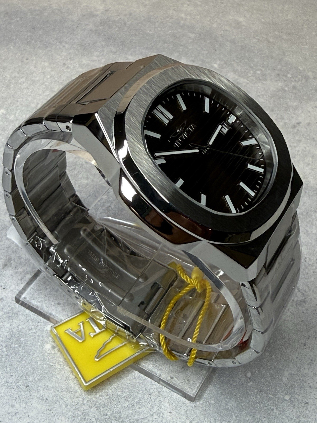 Invicta Speedway 41mm Rare Brown Dial Stainless Steel Date Watch Brand New