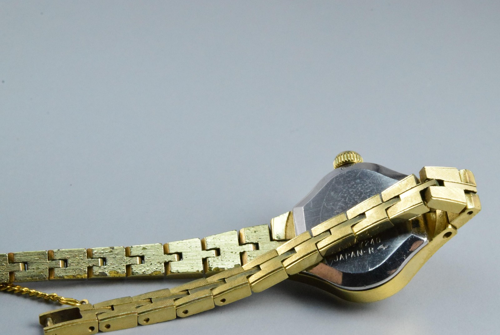 Vintage watch Seiko Gold Plate 17 7240 Yellow Lady Hand Winding oval 23mm