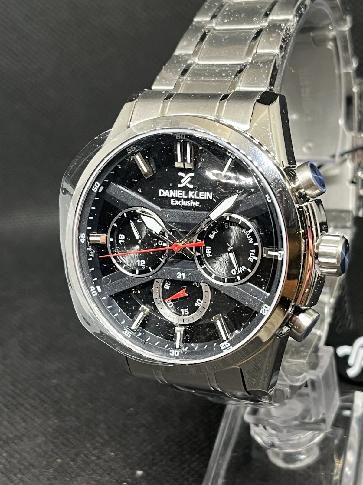 Daniel Klein Exclusive Men Black Watch Steel Plating 5 ATM Silver Tone Day Date