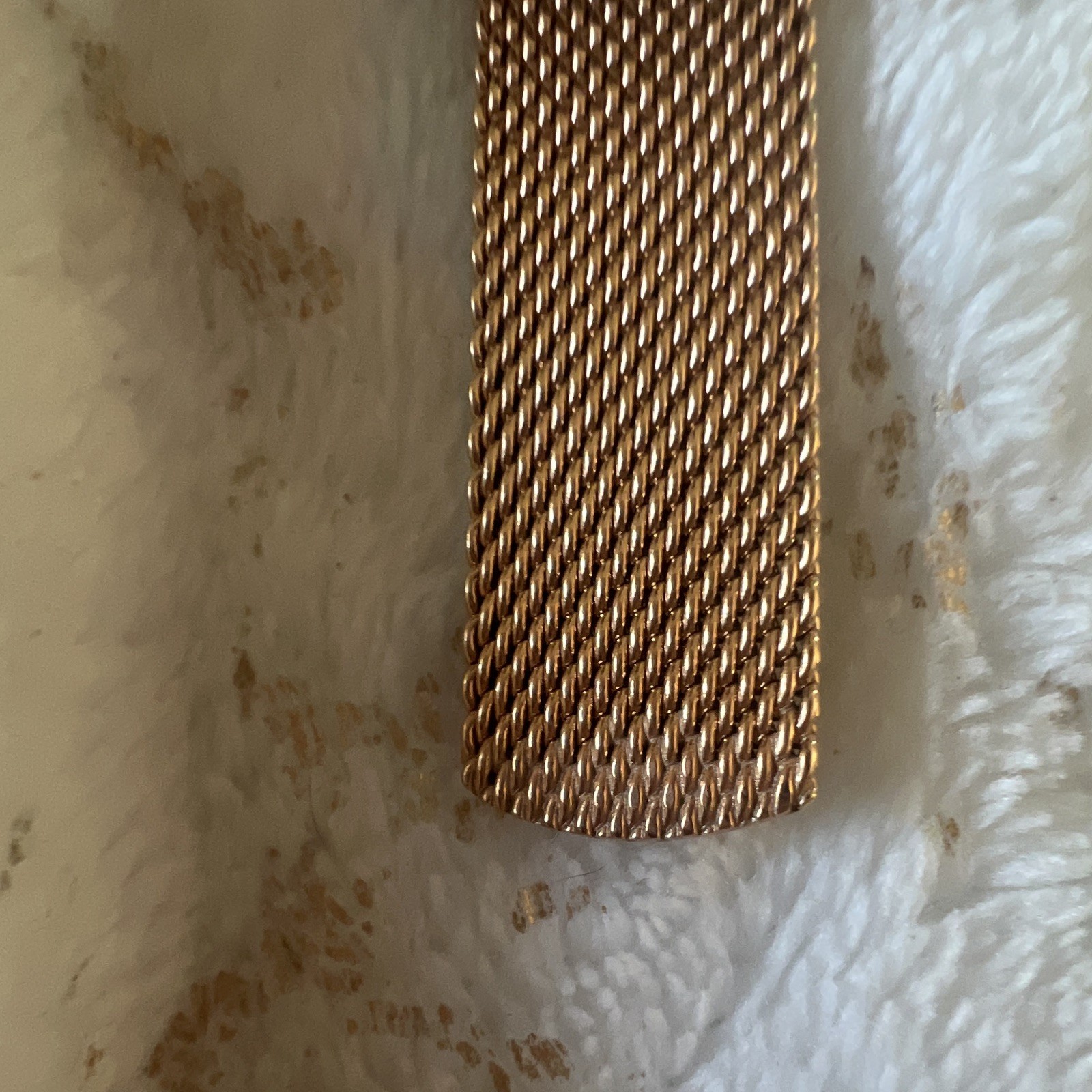 Daniel Wellington Quartz 32mm White Dial Rose Gold Mesh Watch + Black Strap
