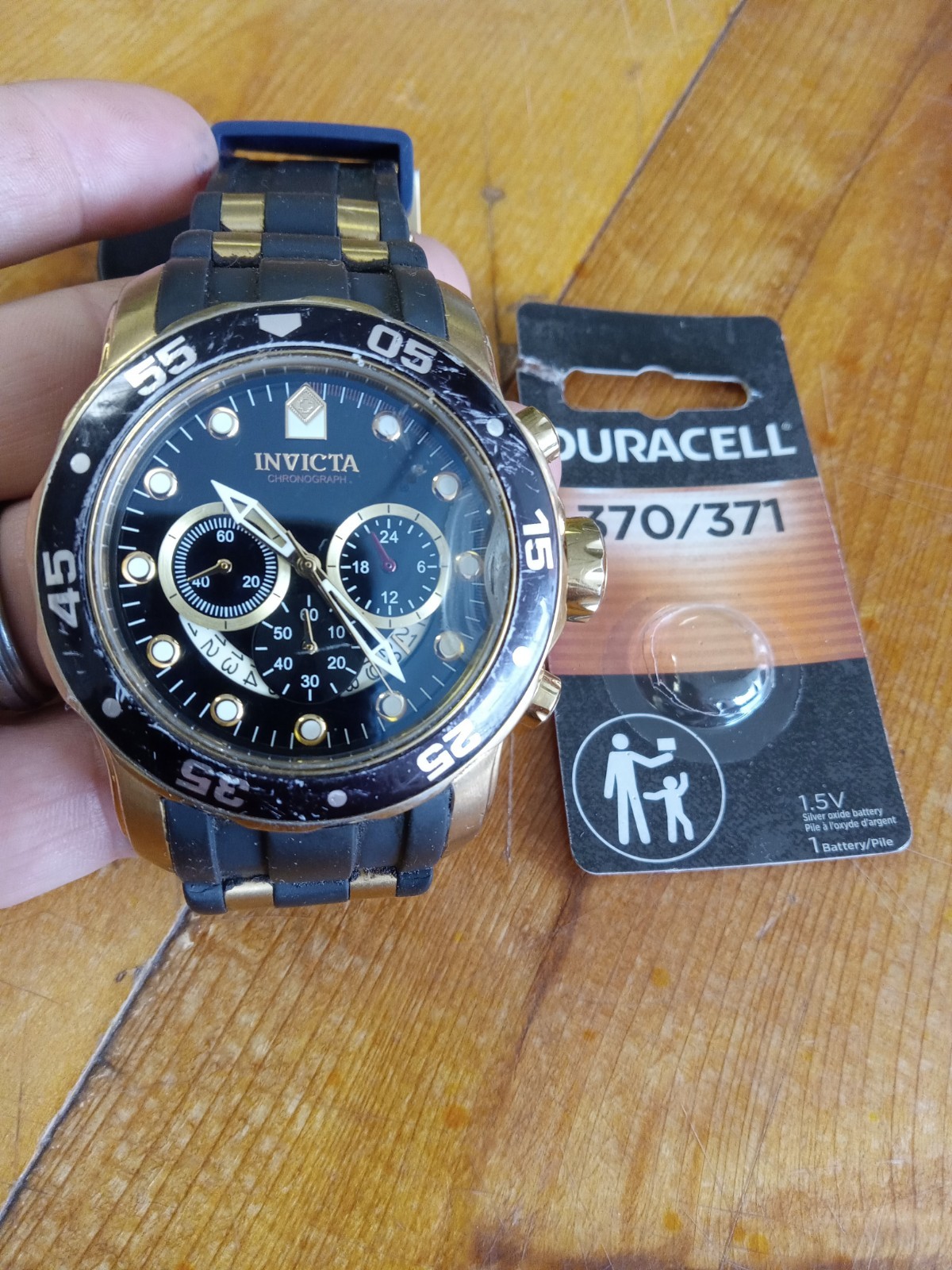 Invicta Men’s Pro Diver Scuba 48mm Gold Tone Stainless Steel Quartz Watch 6981..