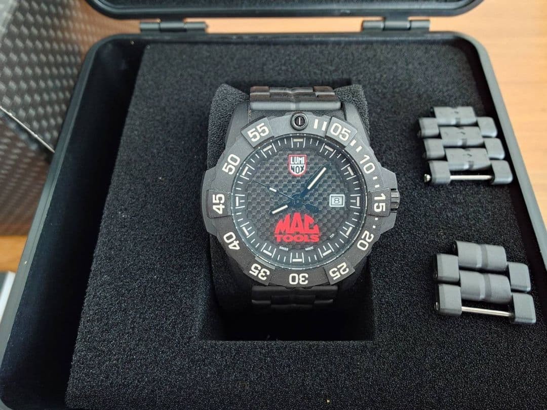 LUMINOX Master Carbon SEAL 3801 Mactools Limited Edition Watch