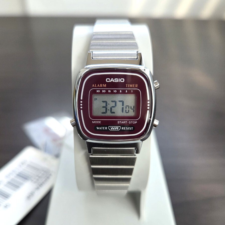 Casio LA-670WA-4DF quartz digital Women Watch Original NEW Worldwide