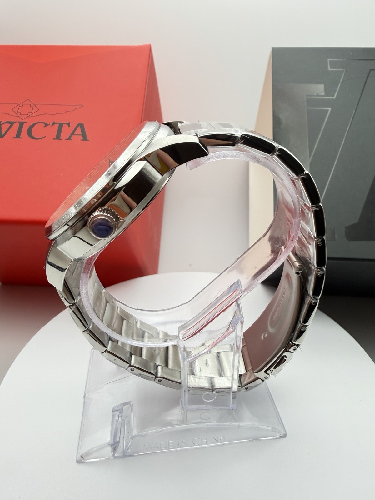 48493 Invicta