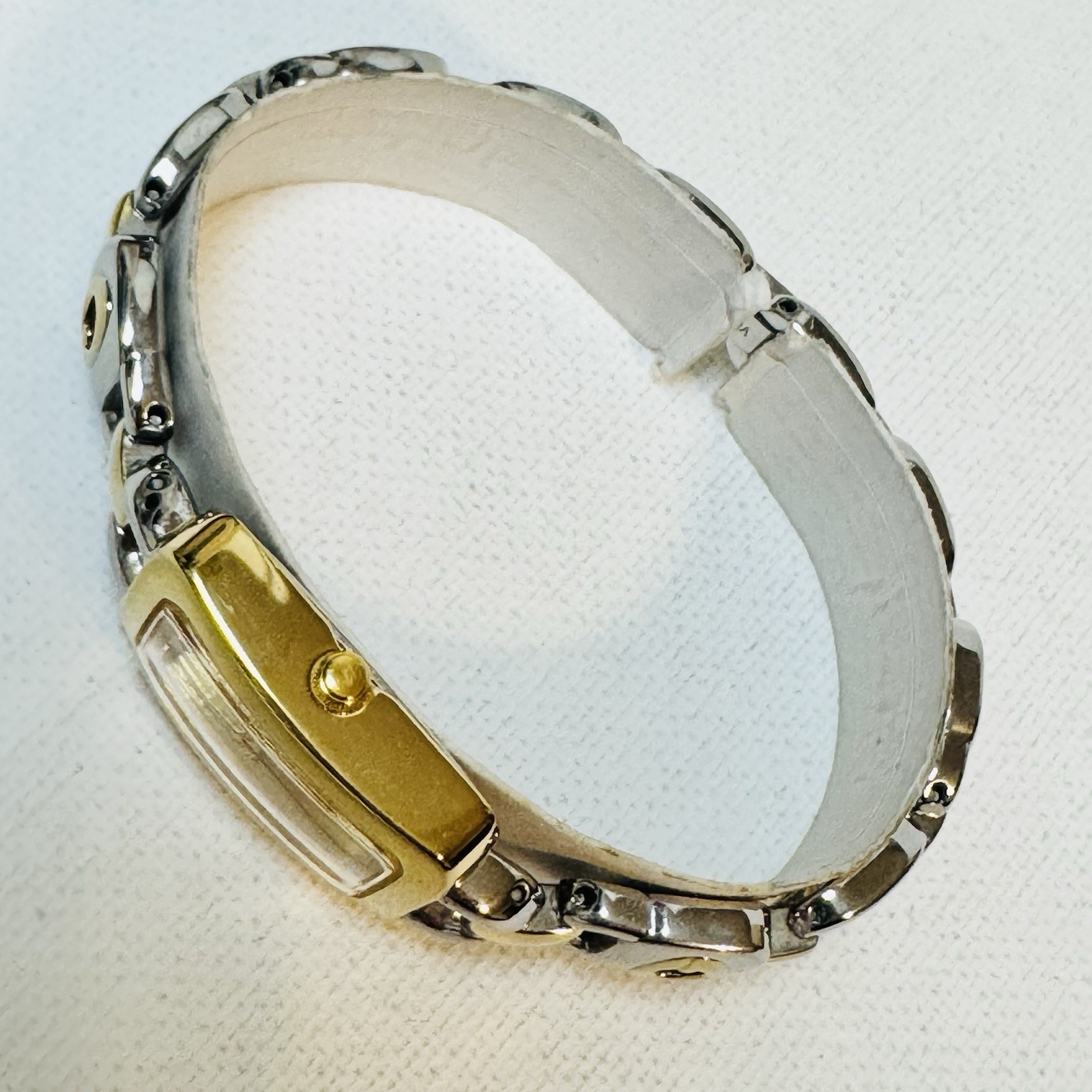 Vintage Guess Women’s Two Tone Rectangle Watch Gold Silver Logo Bracelet G66520L