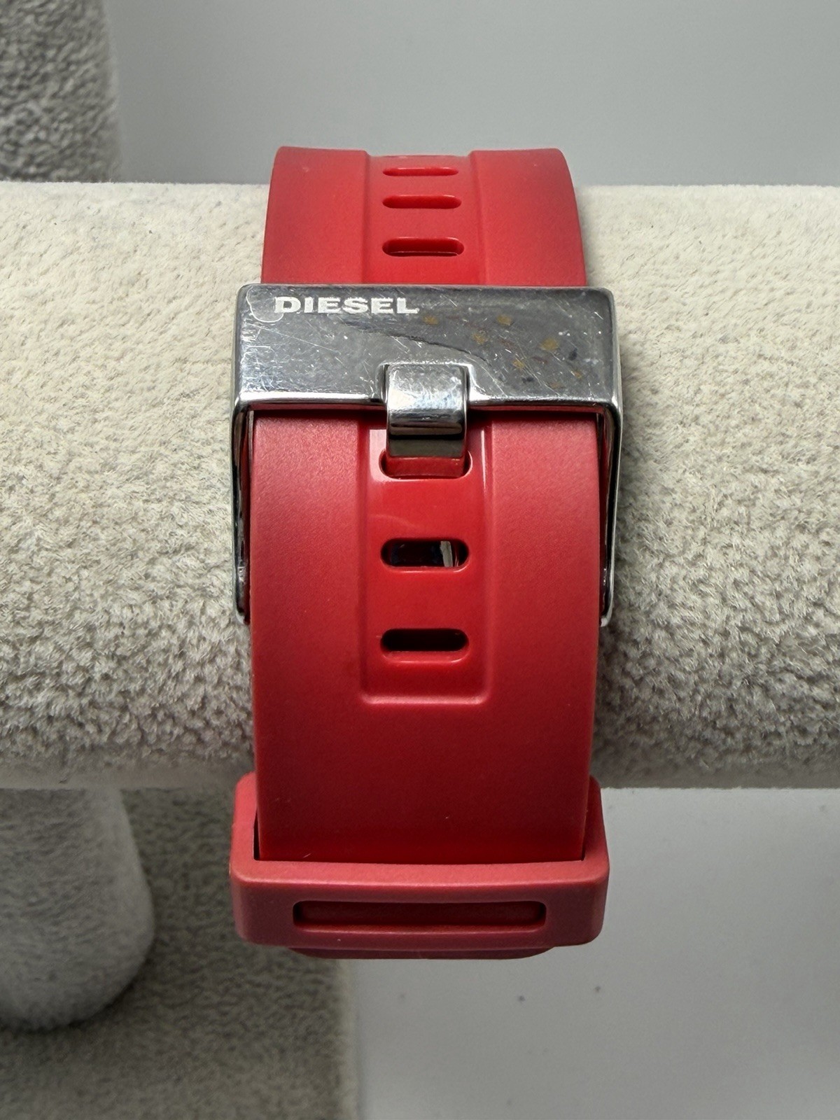 Diesel DZ-7132 New Battery Mens Digital Watch 38MM 8″ Red Rubber Band