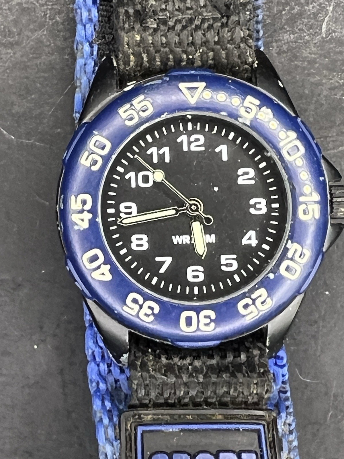 Sport 32mm Women/Youth Diver NEW BATTERY Black Resin Case Adjustable Nylon (556)
