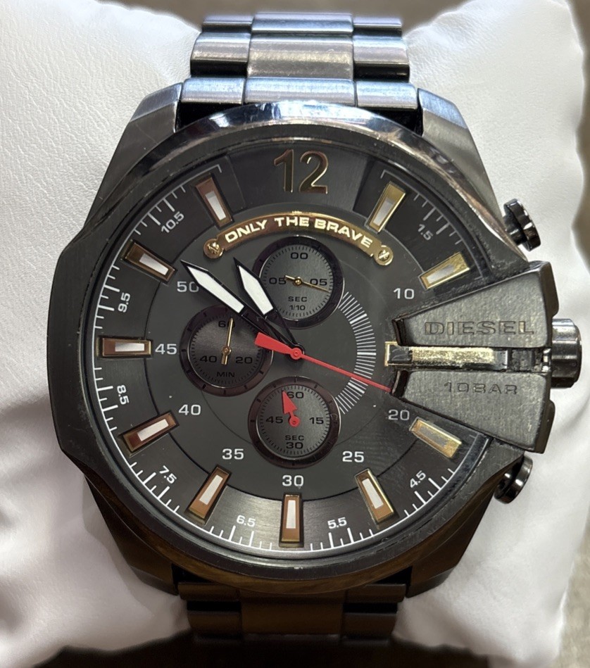 Diesel 10 Bar Mega Chief Gunmetal Gray Dial Men’s 51mm Watch (Working)