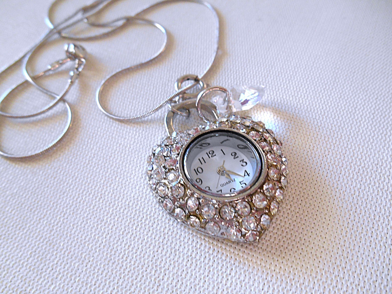 Silvertone & Clear Rhinestone Heart Necklace Watch – New Battery