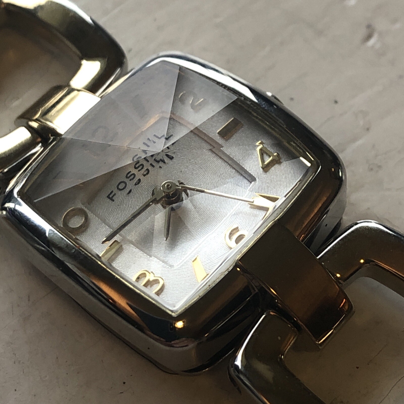 Fossil Es-1781 Watch