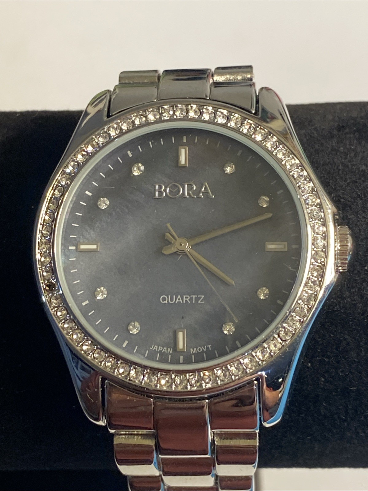 Bora Watch Womens Silver Tone Gem Set Bezel Round Dial 37mm New Battery