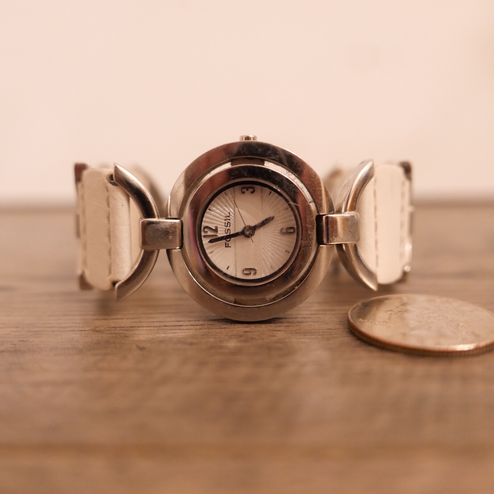 Fossil (ES-1977) F2 White Leather & Stainless Band Quartz *!!!