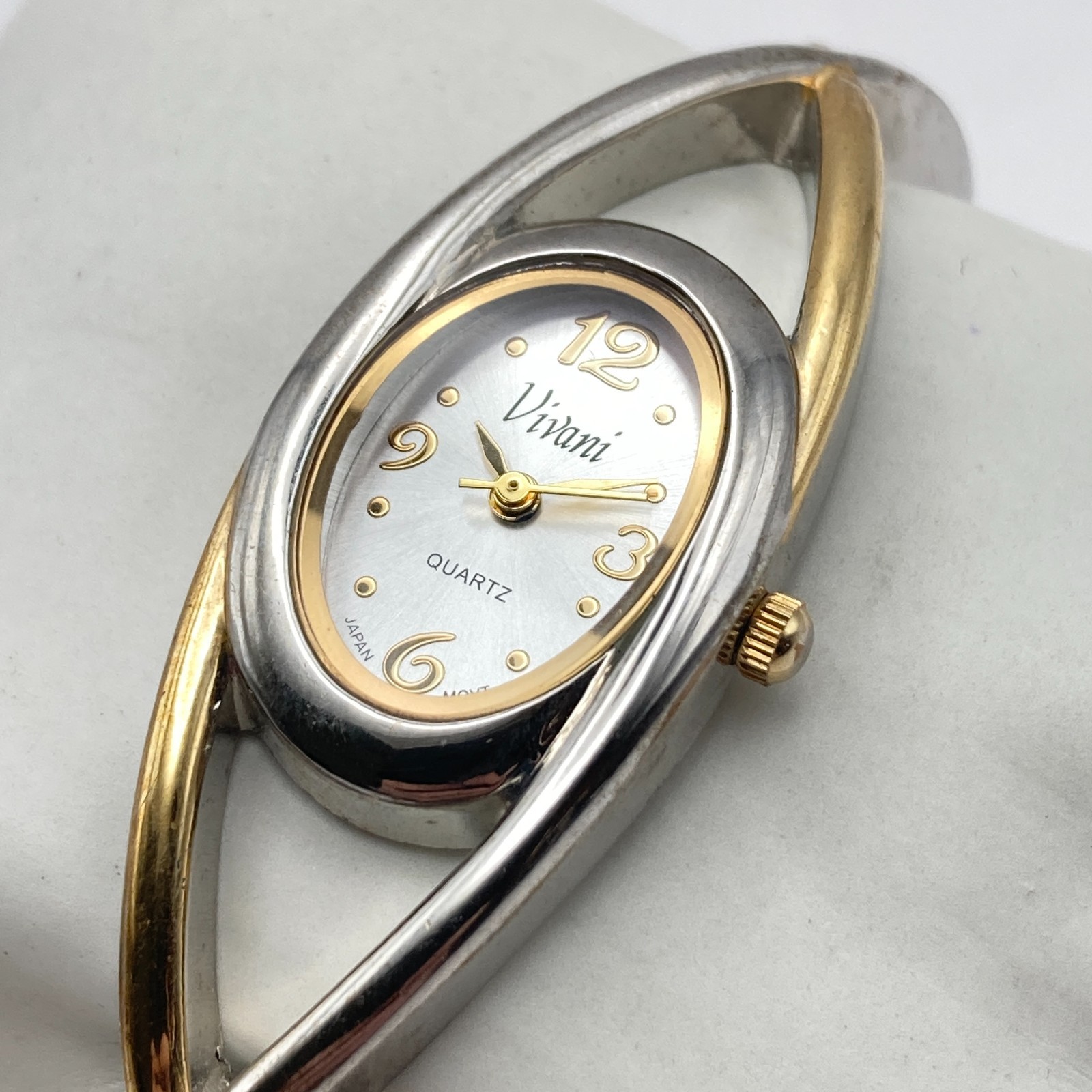 Vivani Women’s Watch Cuff Silver Gold Two Tone 20mm Oval New Battery 6.5″