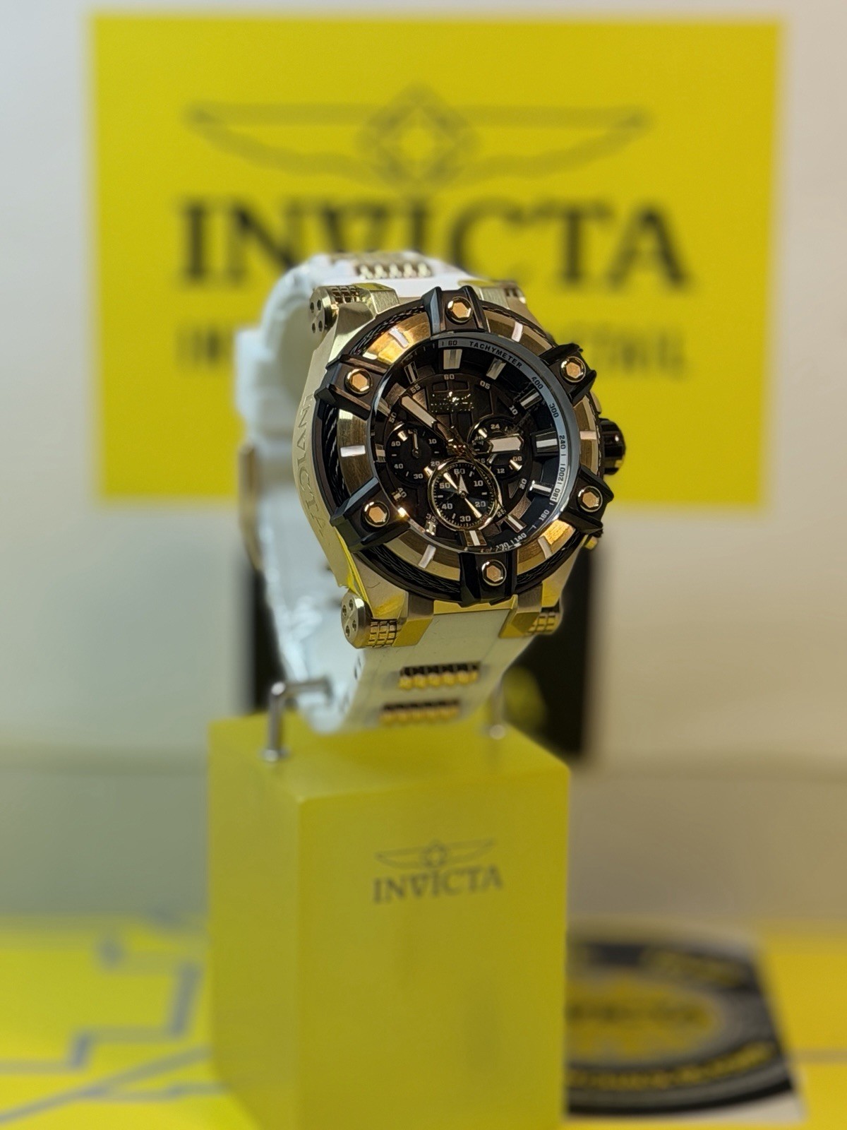 Invicta Bolt Surge Men’s 52mm, White Silicone Gold Chronograph Watch! SHARP!!