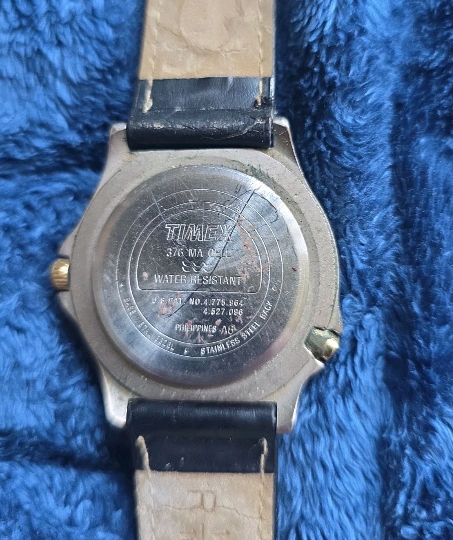 Timex Indiglo Divers Blue and White Bezel Vintage 1990s Needs Battery.
