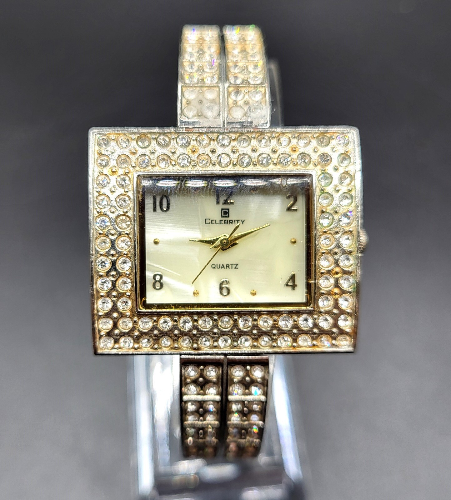 Ladies Celebrity Fashion Analog Silver Tone 28 mm Quartz Watch with Rhinestones