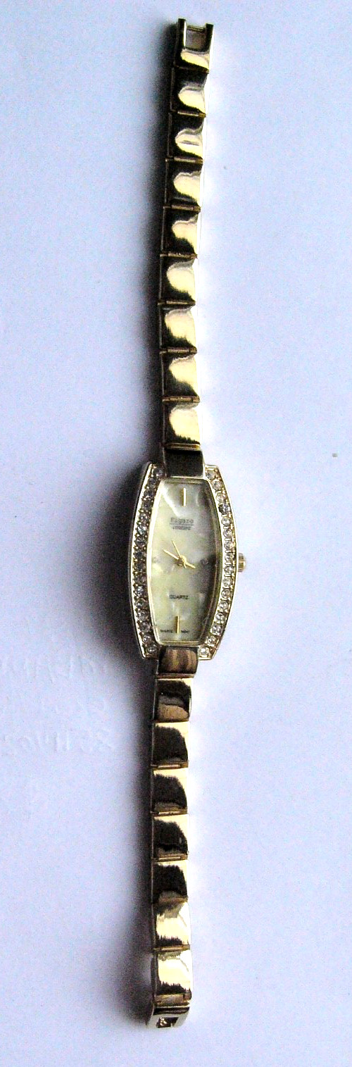 Figaro couture model 5123 oyster dial watch