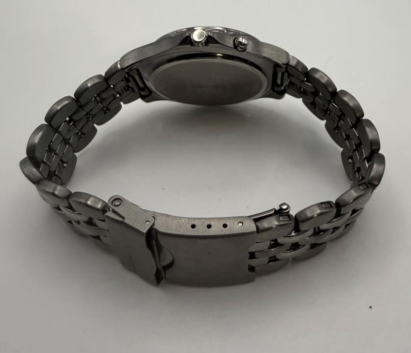 Armitron Mens Quartz Analog Black Dial Date Gray Metal Bracelet 165ft WR