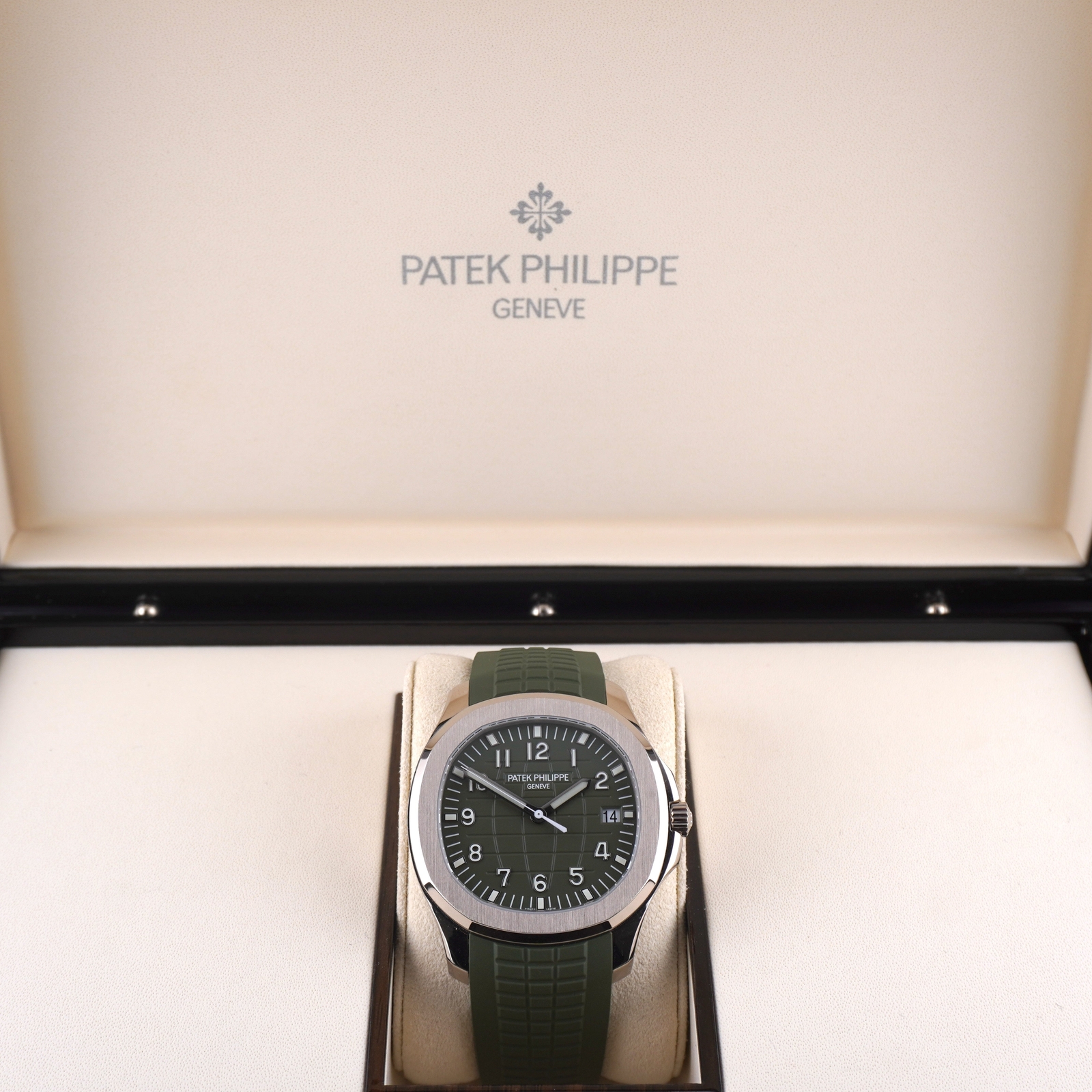 Patek Philippe Aquanaut Jumbo 18K White Gold Khaki Green Men’s Watch 5168G-010