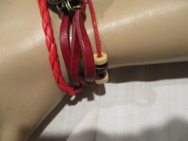 UNBRANDED Vintage Bracelet Watch w/Faux Red Leather Snap Closure Brass Owl 8.5″L