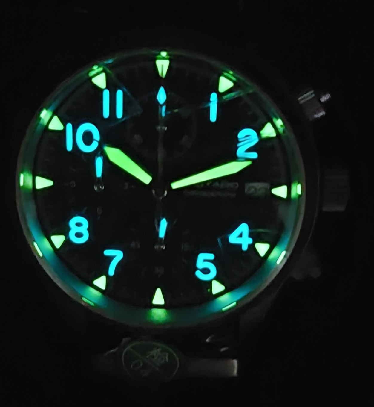 Militado ML1868 39mm Retro Style Chronograph VK67 With Date Black Nato Strap