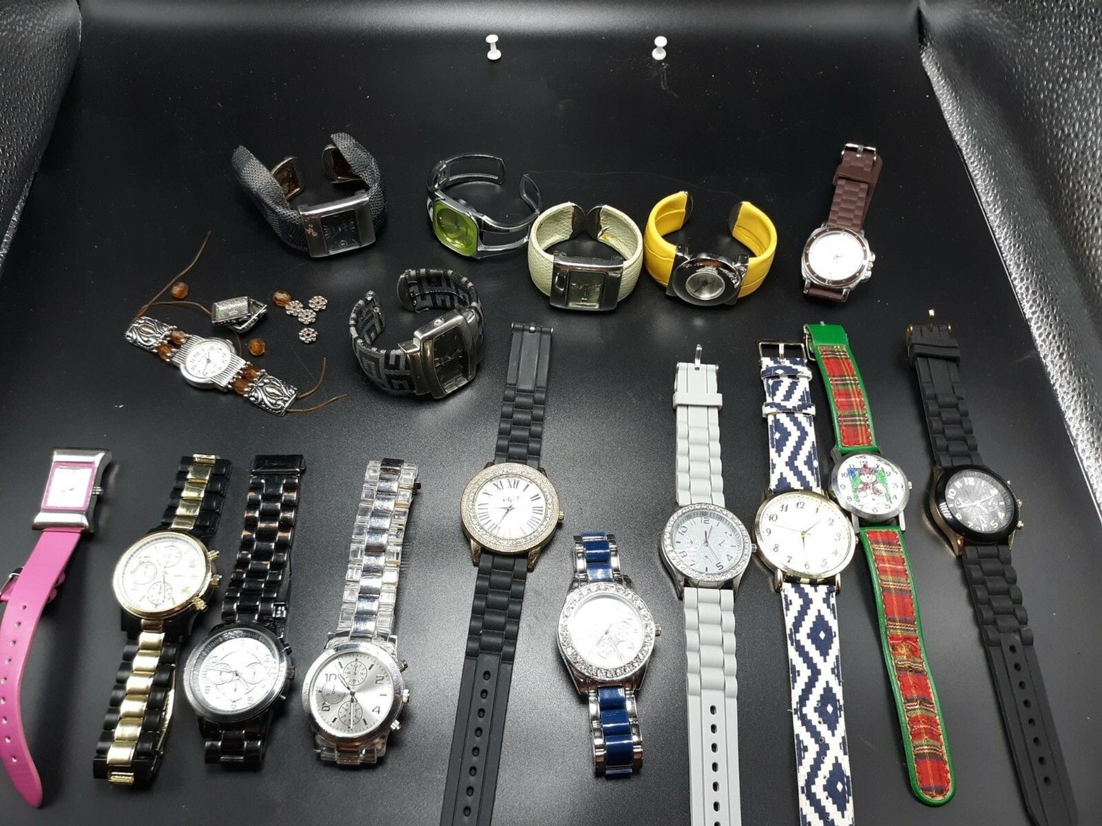 Lot of 17 used watches, Bora, Spoontique. All need batteries. You get all 17